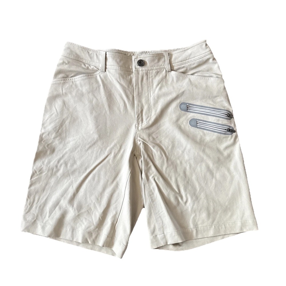 Lululemon Triple Active Casual Commute Shorts Men 34 Beige Stretch Zip Pockets